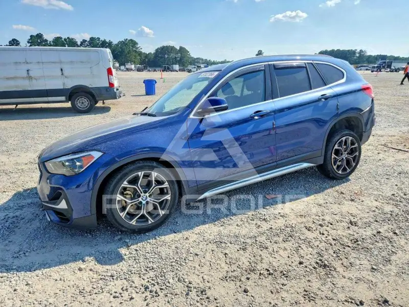 2021 BMW X1 фото