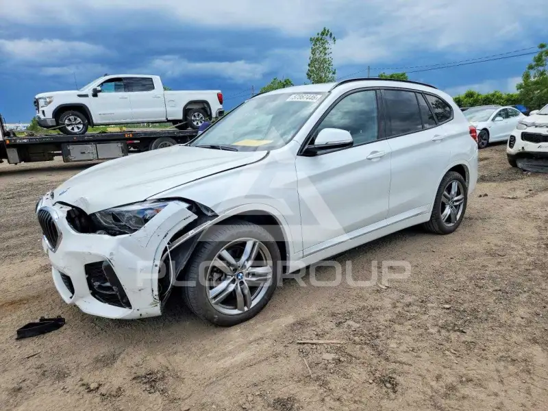 2021 BMW X1 photo