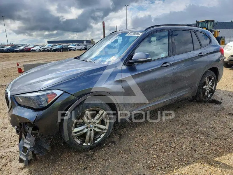 2021 BMW X1 фото