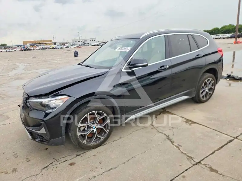 2021 BMW X1 photo