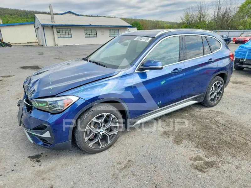2021 BMW X1 photo