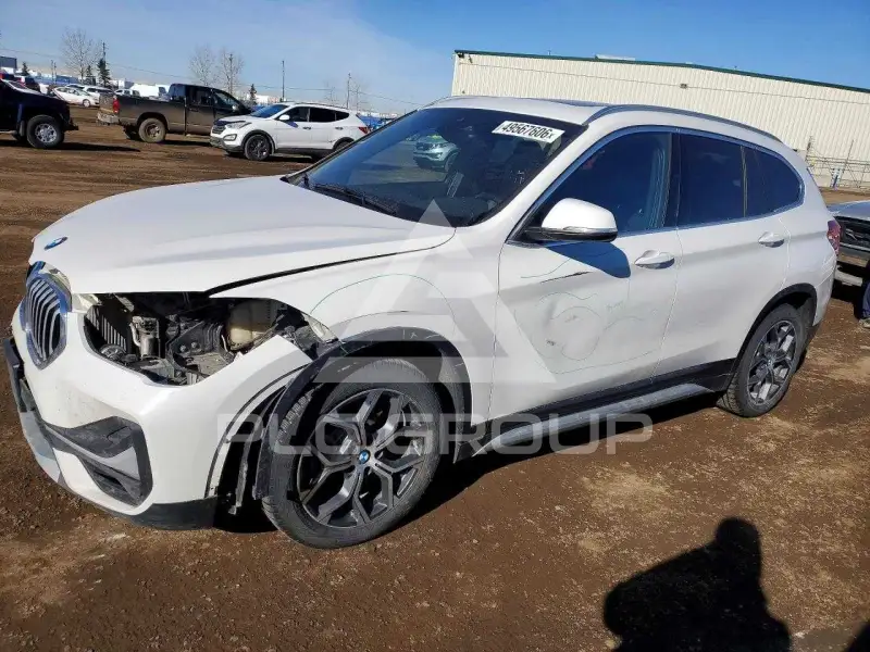 2021 BMW X1 фото
