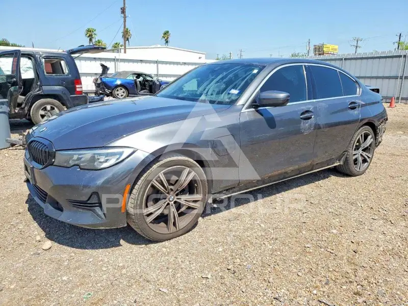 2021 BMW 330 фото