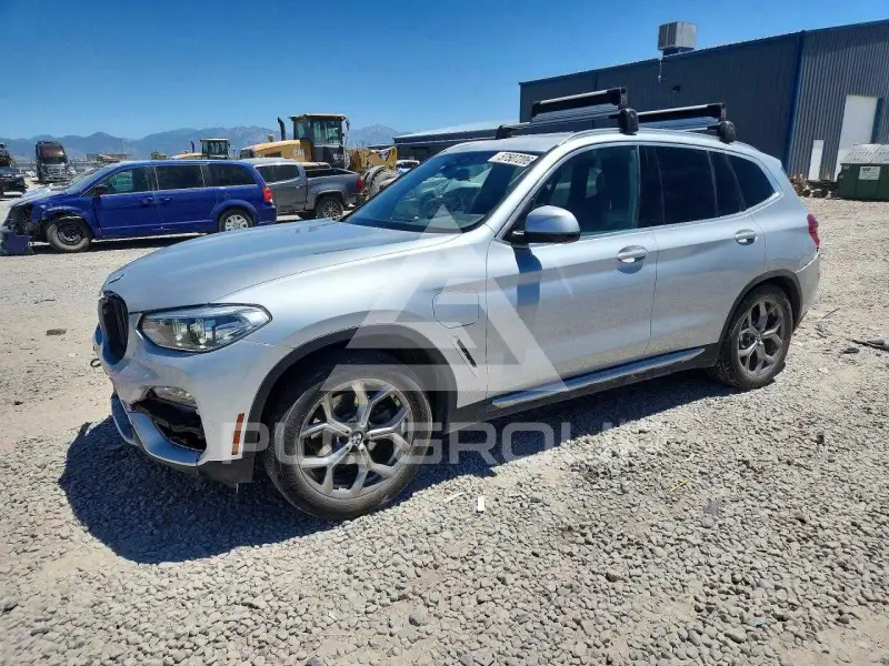 2021 BMW X3 photo