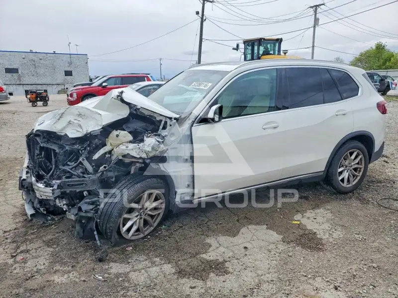2021 BMW X5 photo