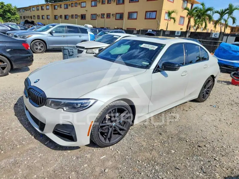 2021 BMW 330 фото