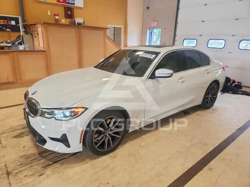 2021 BMW 330 фото