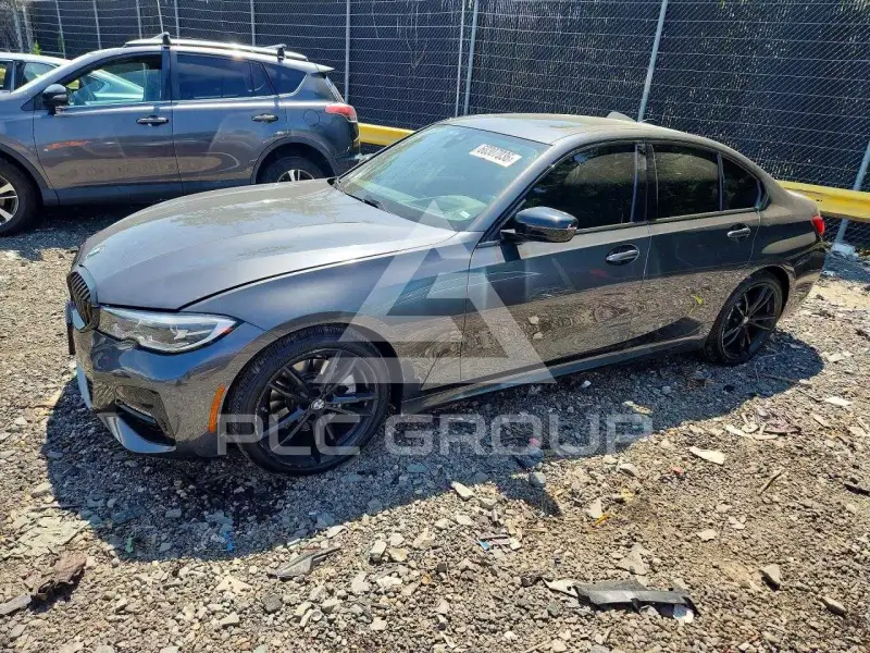 2021 BMW 330 photo