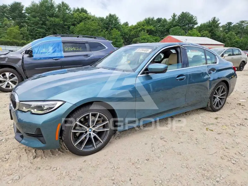 2021 BMW 330 photo