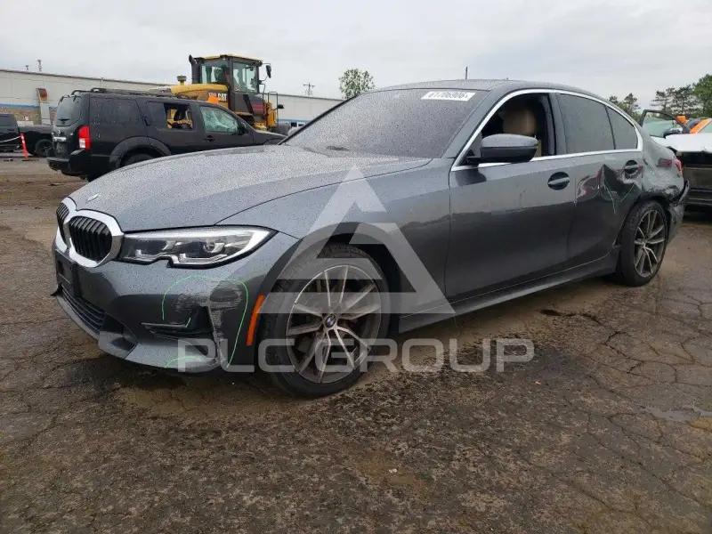 2021 BMW 330 photo