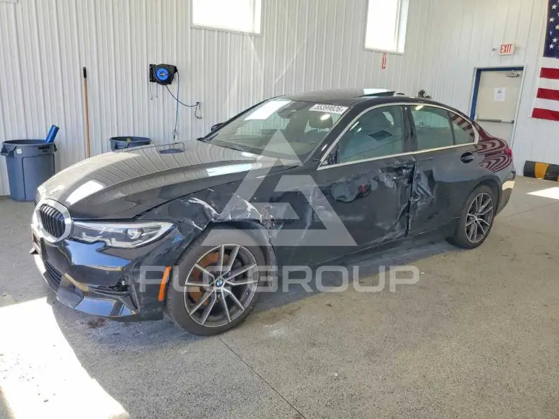 2021 BMW 330 photo