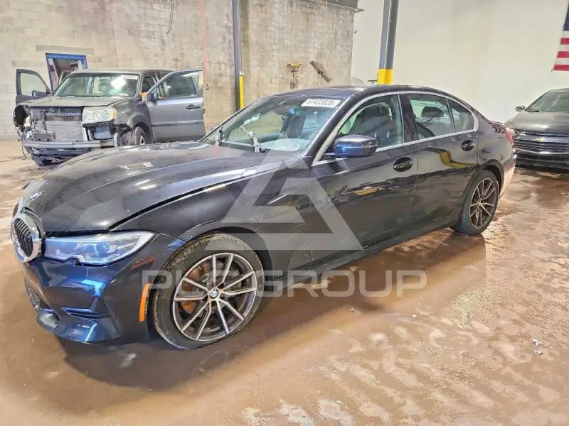 2021 BMW 330 photo