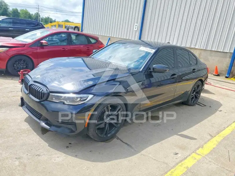 2021 BMW 330 photo