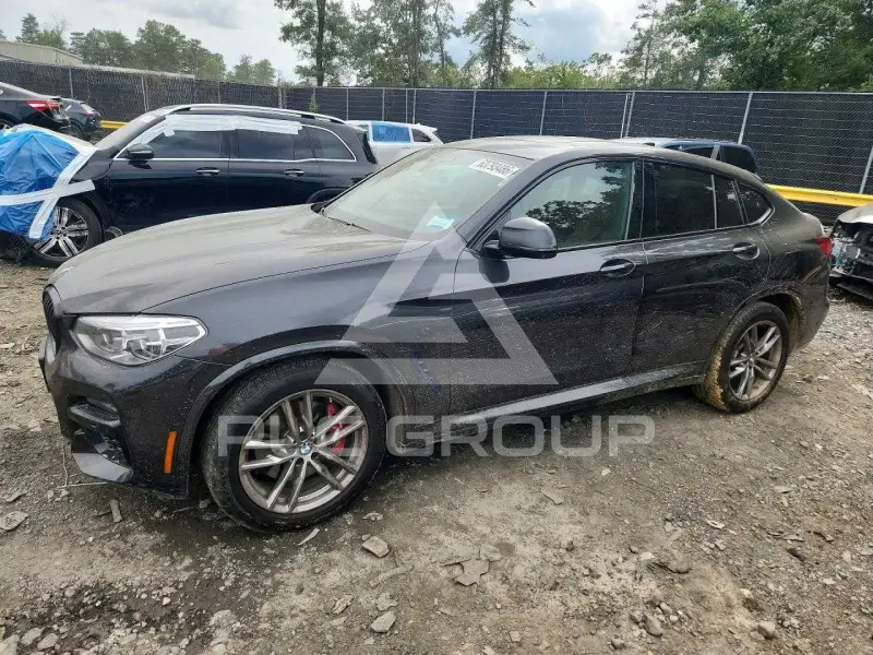 2021 BMW X4 фото