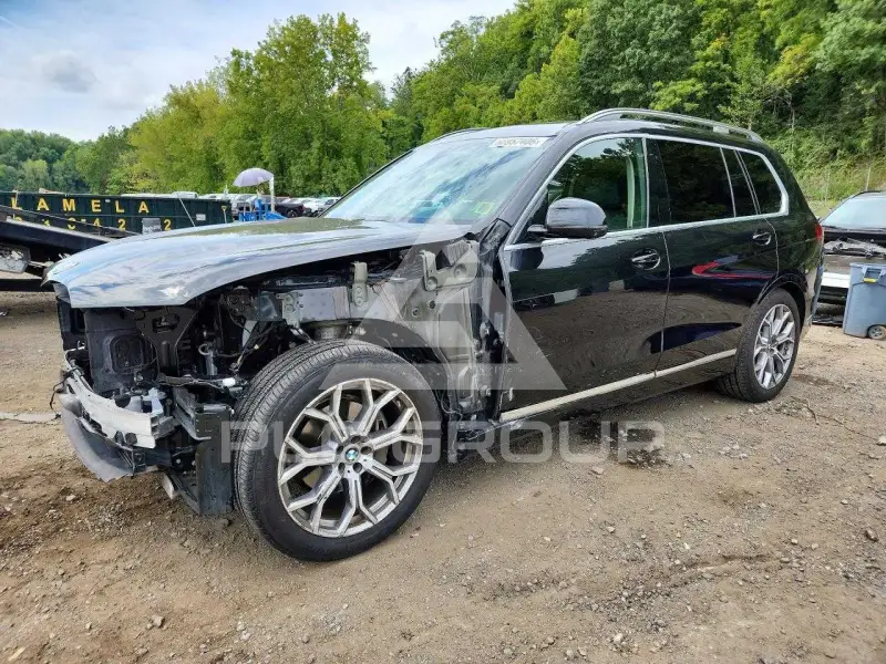 2021 BMW X7 фото
