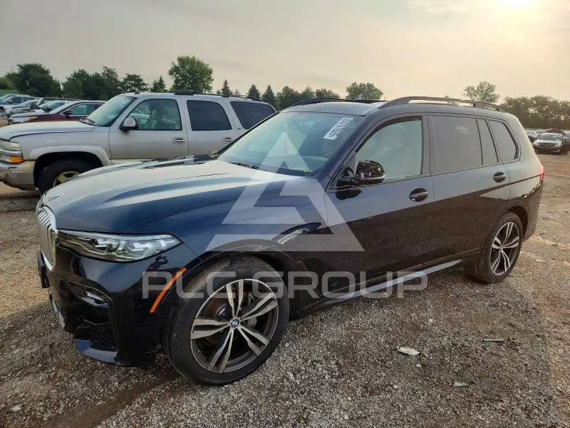 2021 BMW X7 фото