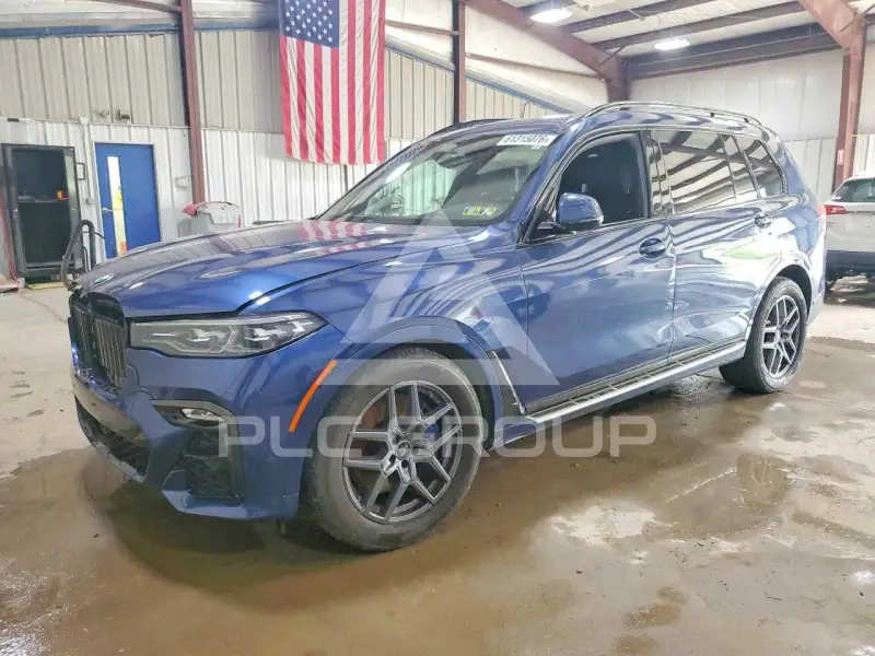 2021 BMW X7 фото