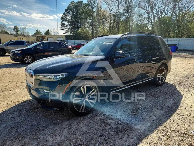2021 BMW X7 фото