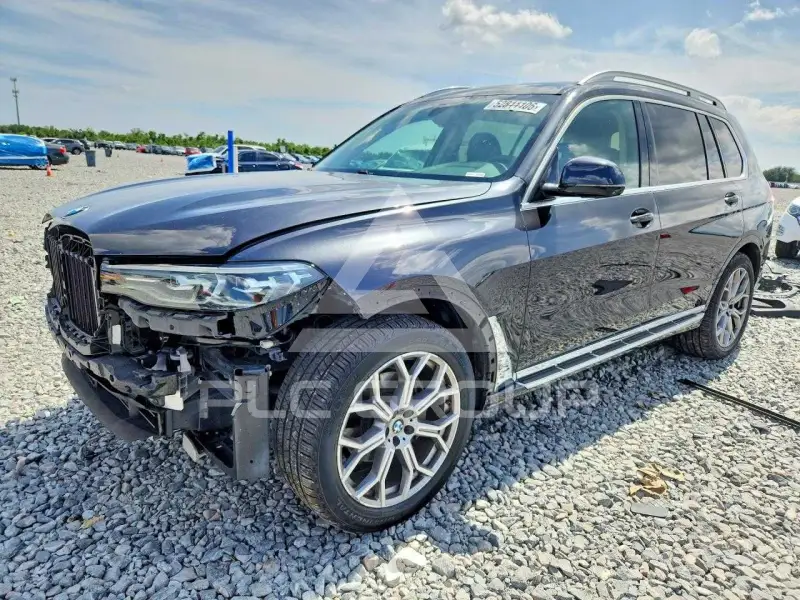2021 BMW X7 photo