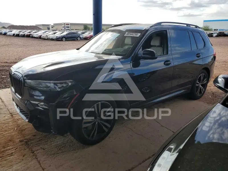 2021 BMW X7 фото