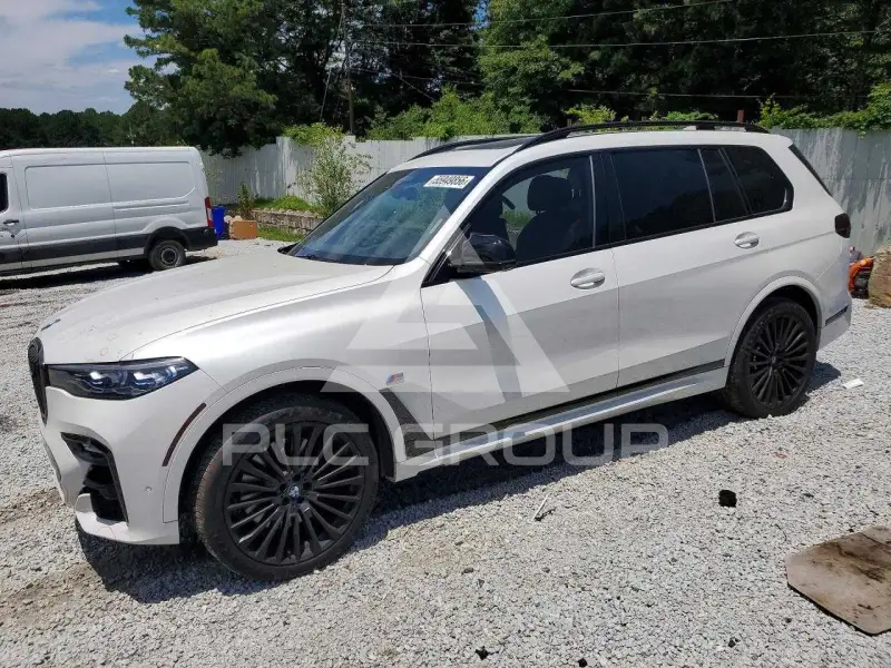 2021 BMW X7 фото