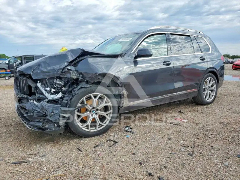 2021 BMW X7 фото