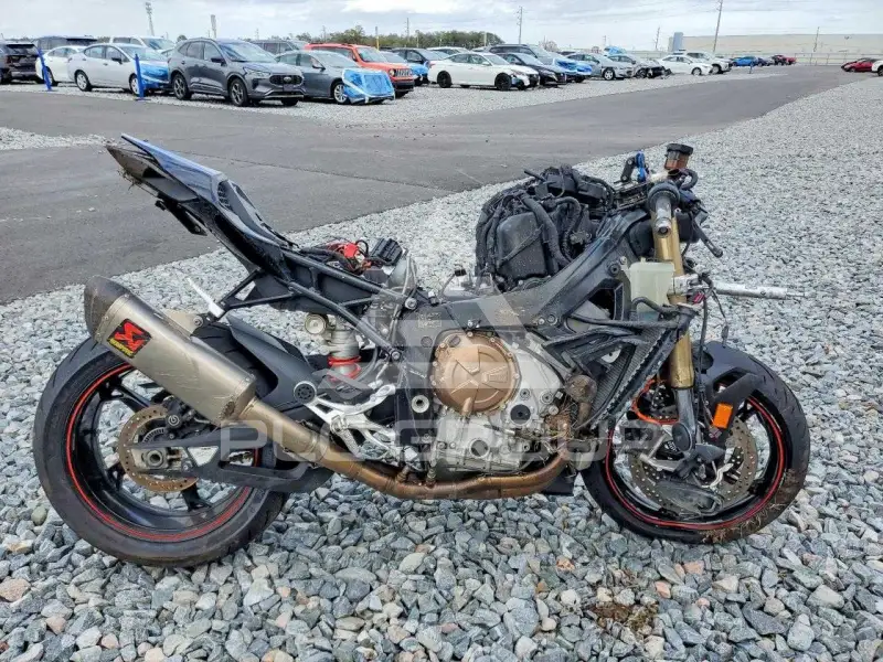 2021 BMW S1000 фото