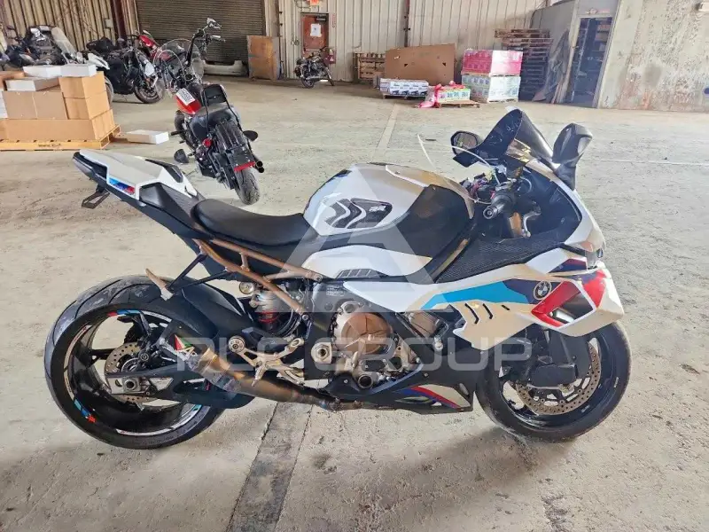 2021 BMW S1000 photo