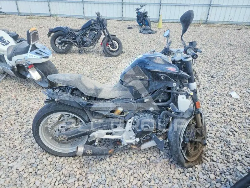 2021 BMW F 900 фото