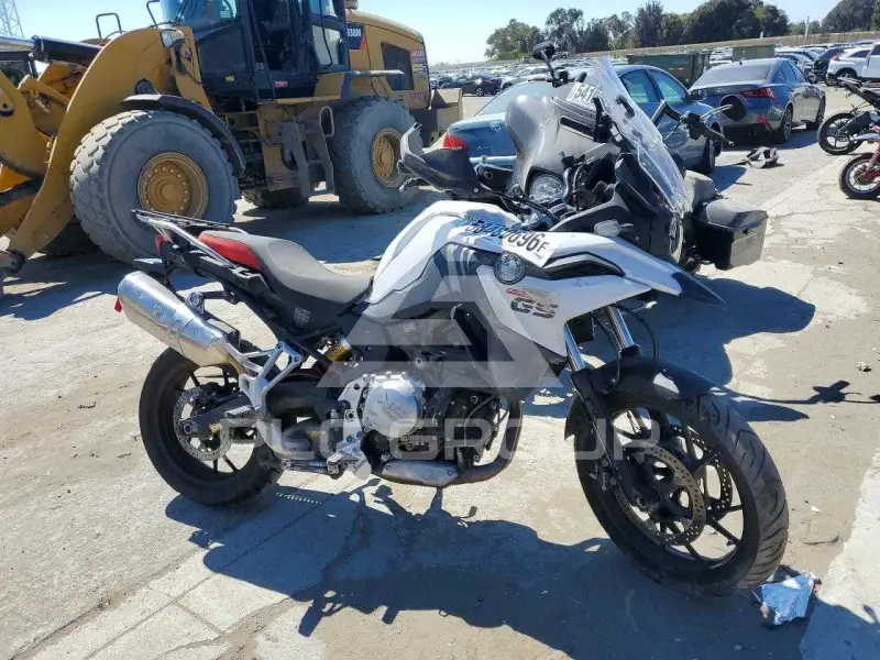 2021 BMW F750GS фото