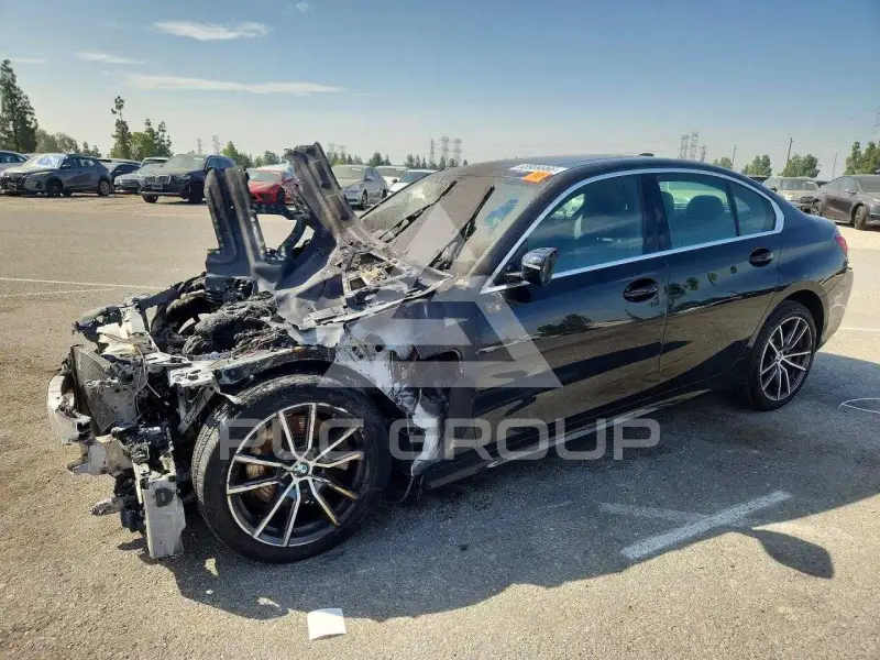 2021 BMW 330 фото