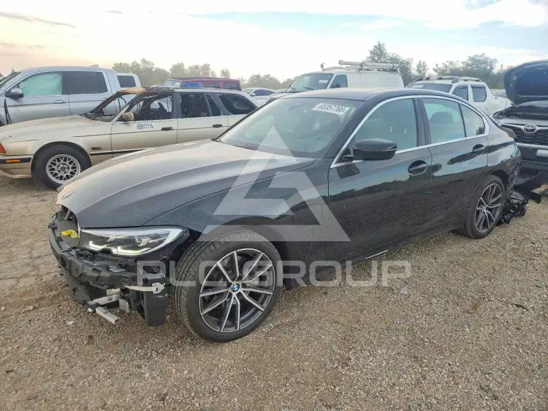 2021 BMW 330 photo
