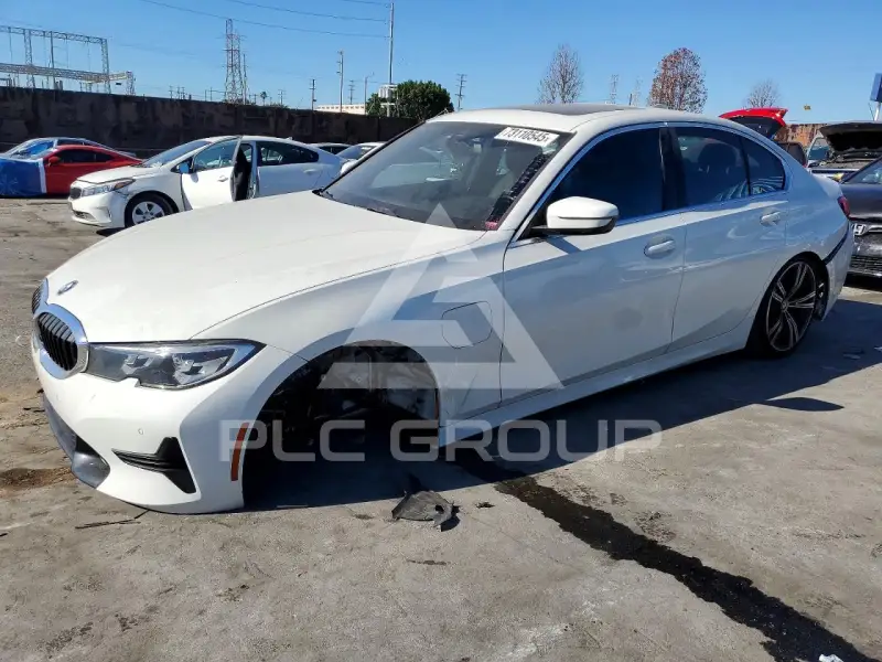 2021 BMW 330 фото