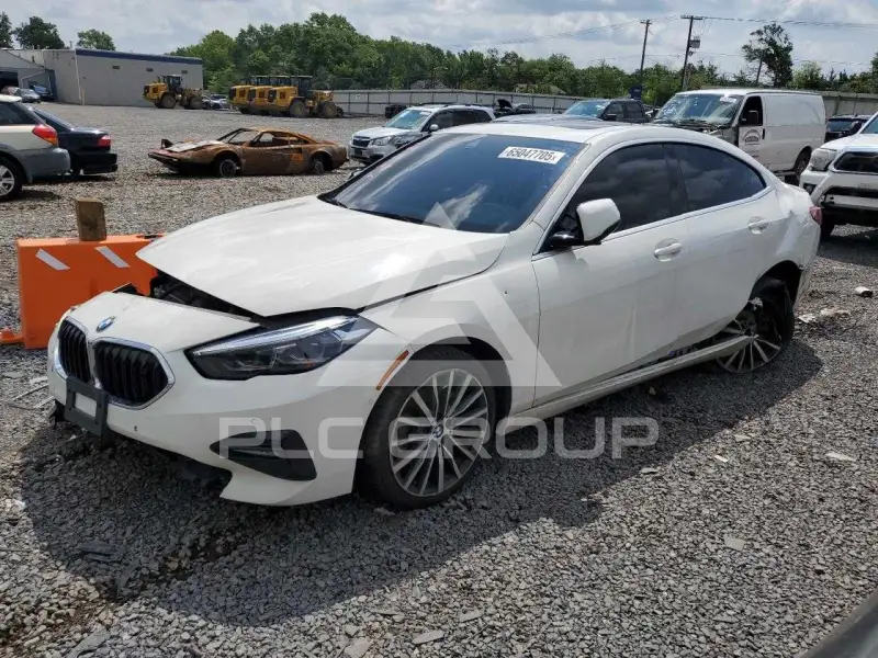 2021 BMW 228 фото