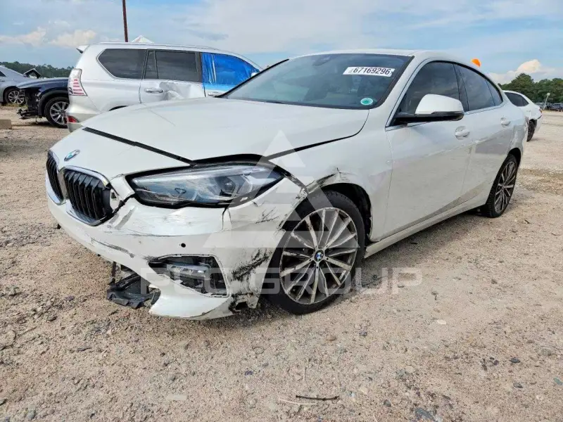 2021 BMW 228 photo