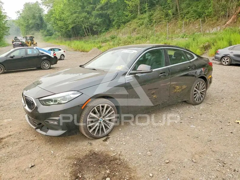 2021 BMW 228 photo