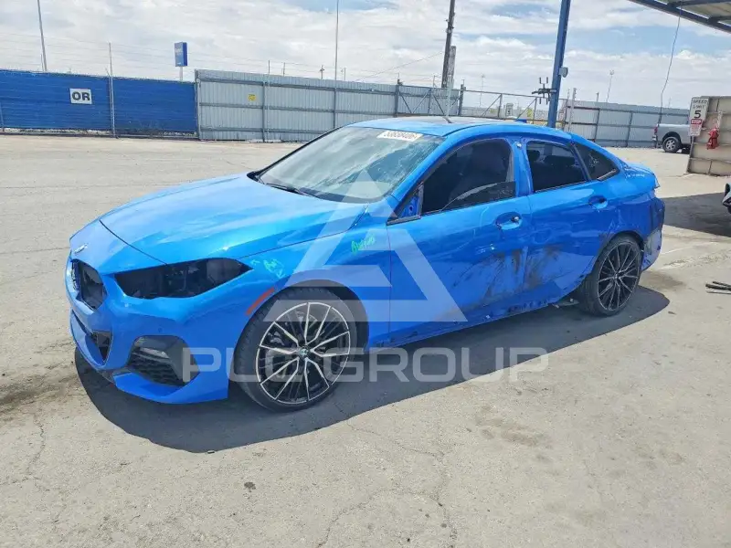 2021 BMW 228 фото