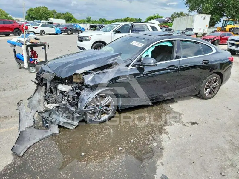 2021 BMW 228 фото