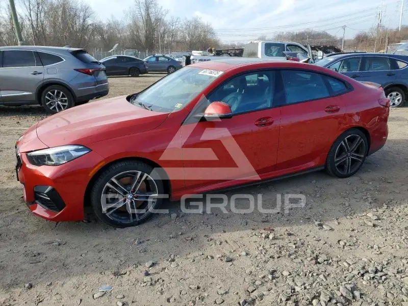 2021 BMW 228 фото
