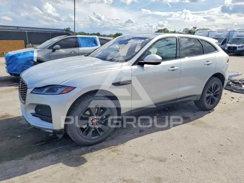 2021 Jaguar F-PACE фото