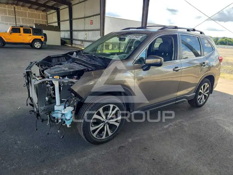 2021 Subaru Forester photo