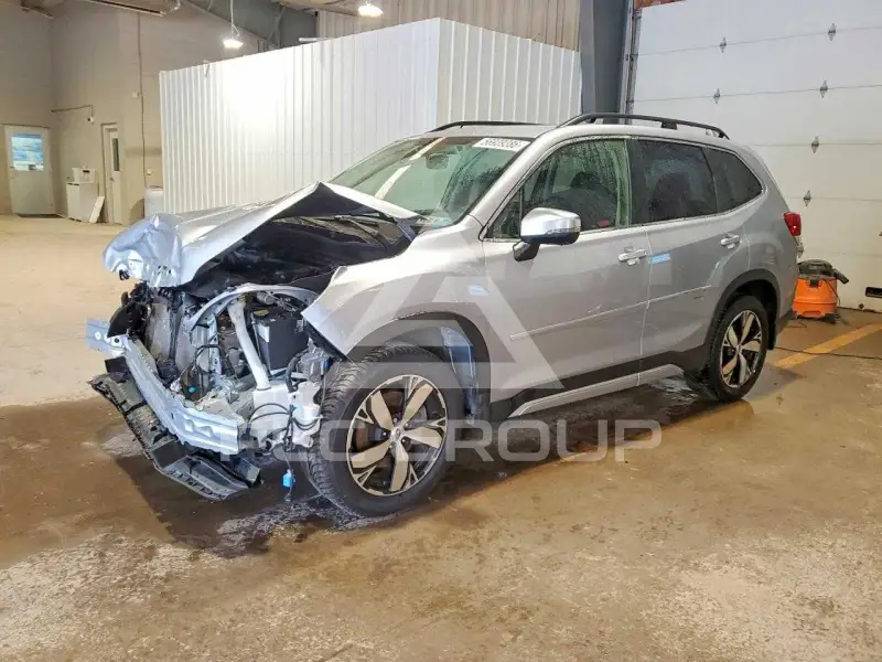 2021 Subaru Forester photo