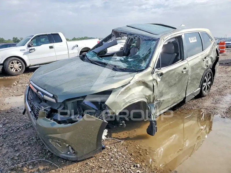 2021 Subaru Forester photo