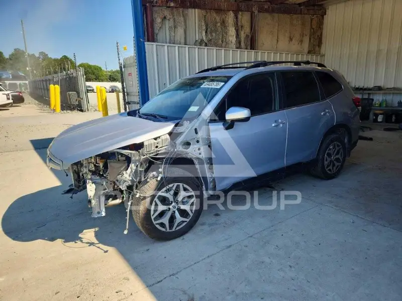 2021 Subaru Forester photo