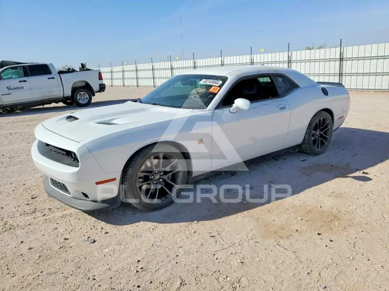 2021 Dodge CHALLENGER photo