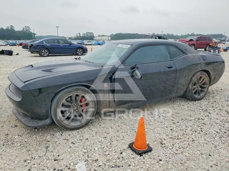 2021 Dodge CHALLENGER photo