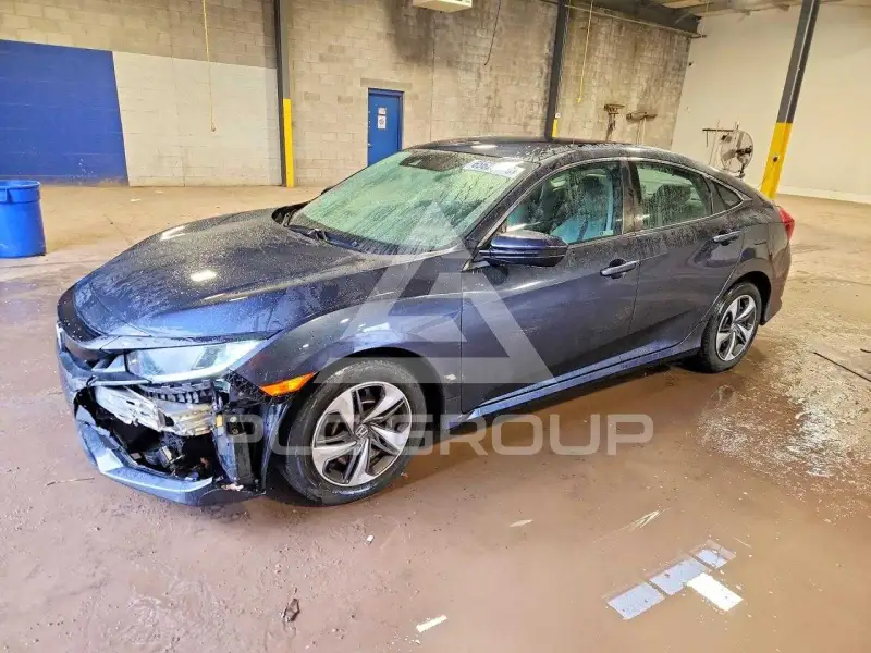 2021 Honda CIVIC фото