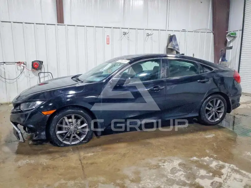 2021 Honda CIVIC фото