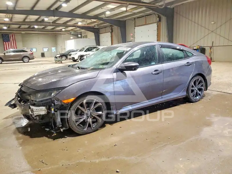 2021 Honda CIVIC фото