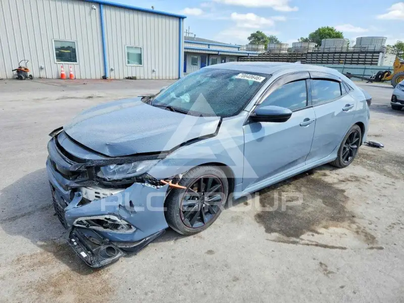 2021 Honda CIVIC фото